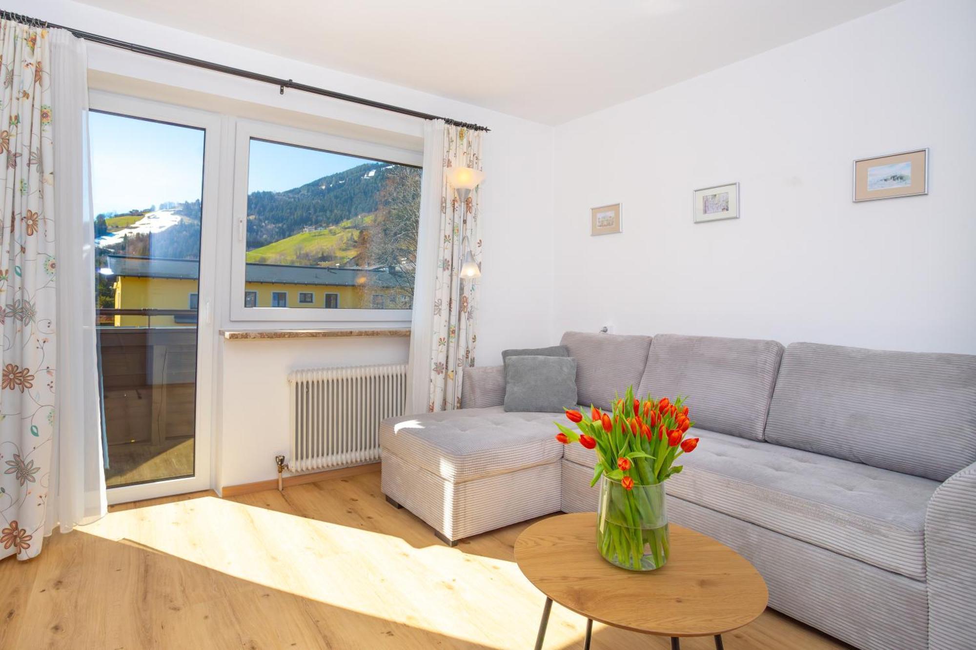 Ferienwohnung Haus Alpina Zell am See Exterior foto
